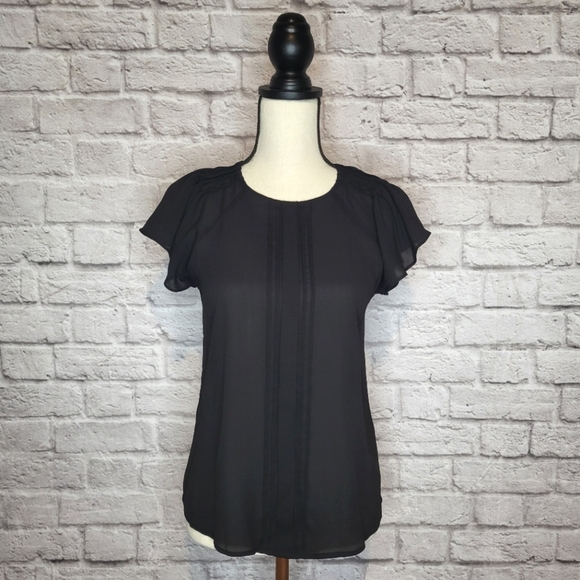 Worthington women's black semi sheer front pleated cap flutter sleeve top sz PXS - Picture 2 of 11